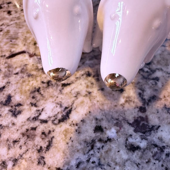 Dachshund Target White Salt and Pepper Shakers Like New! - Picture 5 of 5